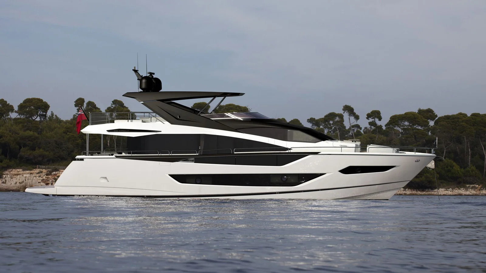 Sunseeker 88 Yacht