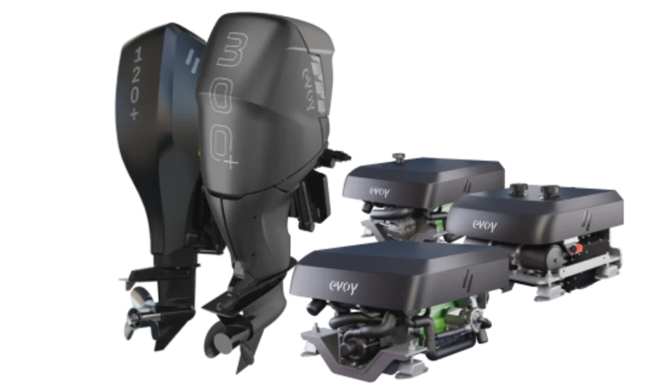 The Evoy model range includes two outboard electric motors: the 120 hp Evoy Breeze and the 300hp Evo Storm