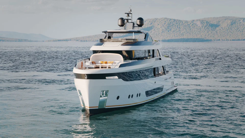 Samba is a 35.29-metre all-aluminium explorer by Dutch Van der Valk yard