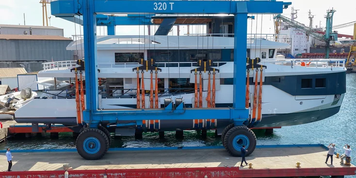 All the spaces on board the Soyaslan Dionysos 35 is accessible for wheelchair users