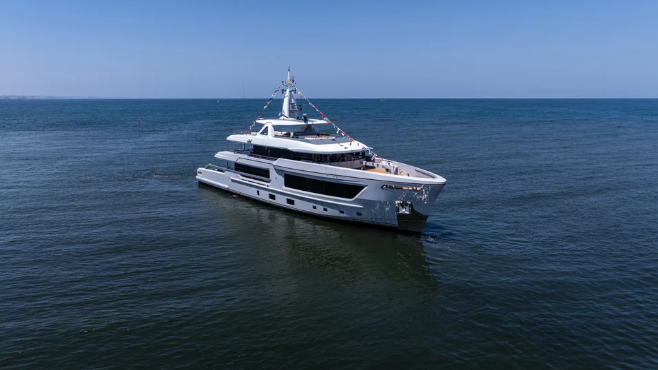 The brutal, but modern and elegant exterior with a high bow reaching the upper deck tells you that the superyacht is ready to face any challenges