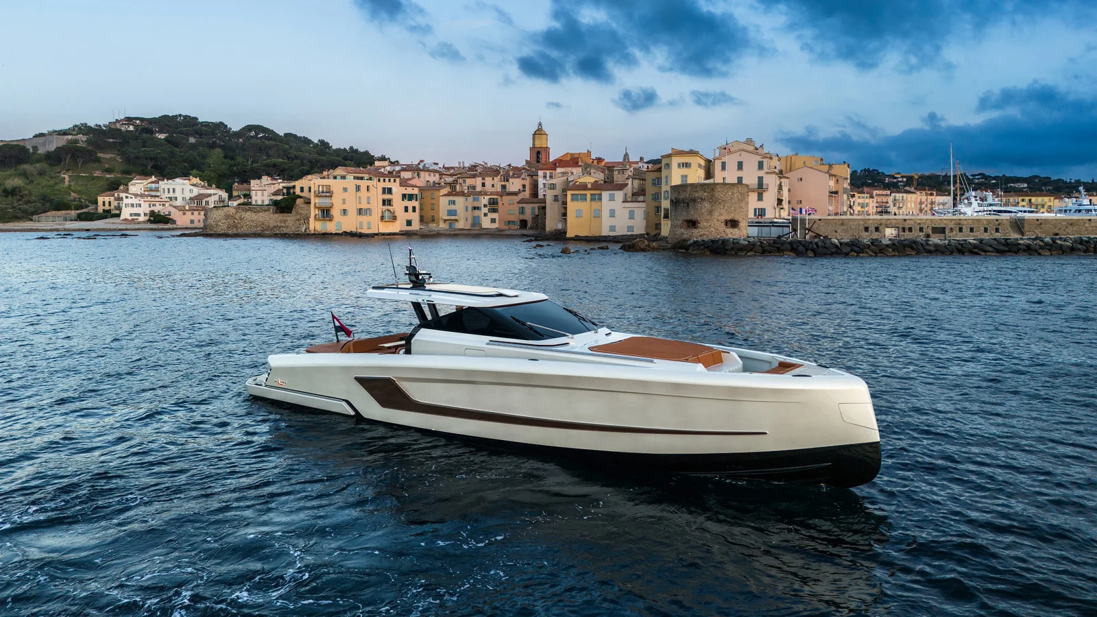 WiLder 60 motor yacht