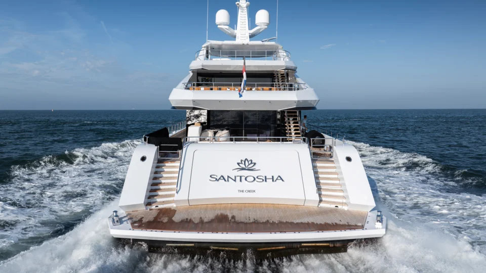 Heesen Santosha