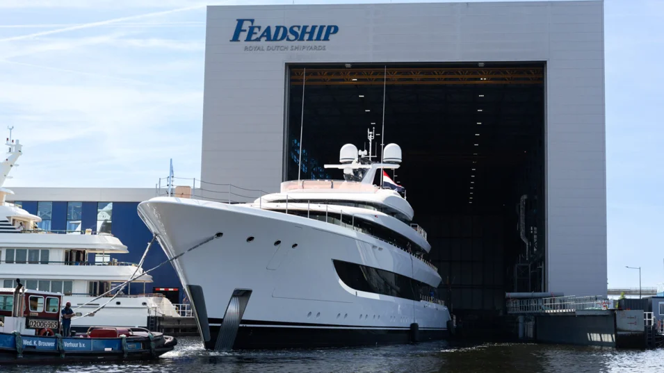 Спуск на воду Stella M на верфи Feadship