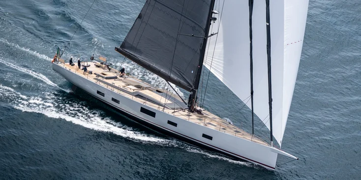 The Kalantis combines the performance of a racing yacht and the comfort of a luxury family cruiser