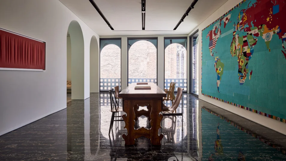 Works by Alighiero Boetti and Lucio Fontana at Casa Sanlorenzo