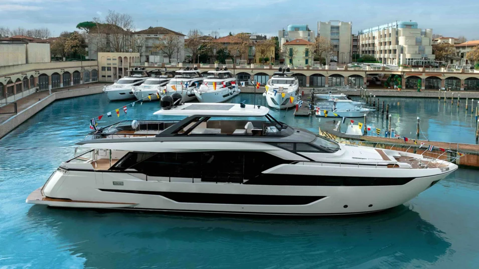 The Ferretti Yachts 940 boasts some distinct features