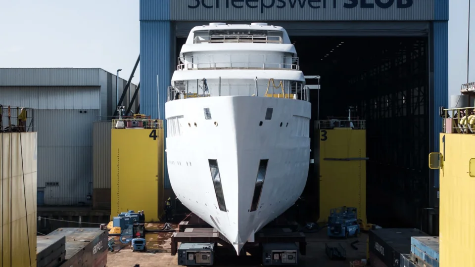 Feadship Project 716