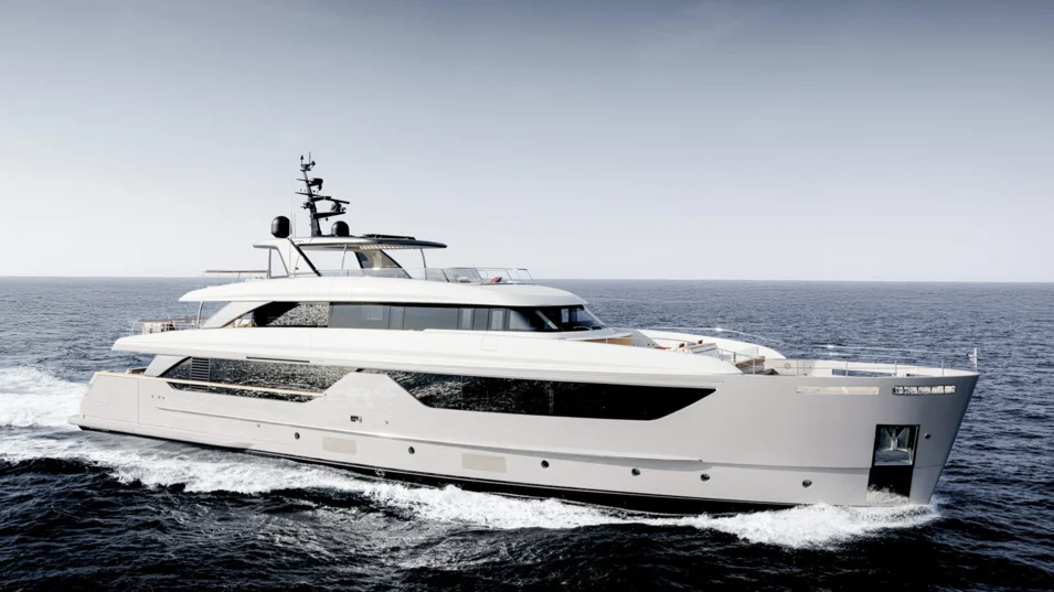 The Sanlorenzo SD132 embodies classic Italian refined style