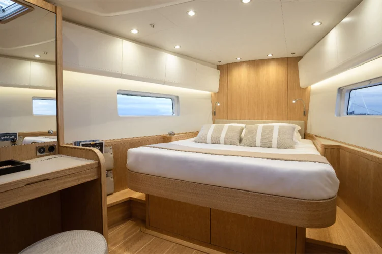 Lower deck, master cabin