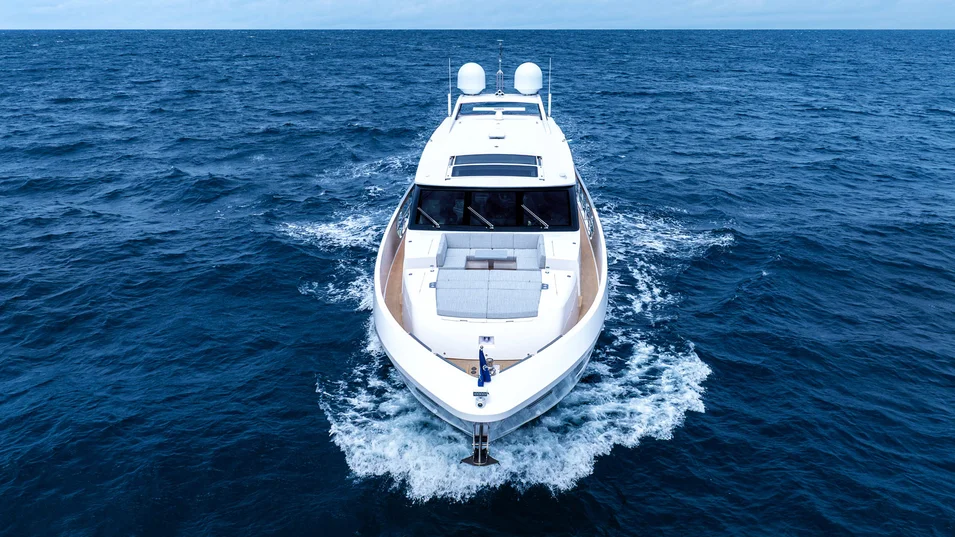 KEΦI – кастомный проект яхты длиной 27.3 м от тайваньской верфи Horizon Yachts