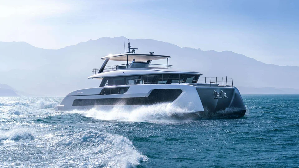 Модель Ultima 88 польская верфь Sunreef Yachts виртуально представила в Сингапуре