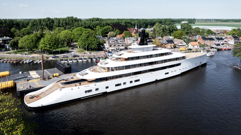 The Project 824 features an unusual aft section with a slanted transom and a wide staircase