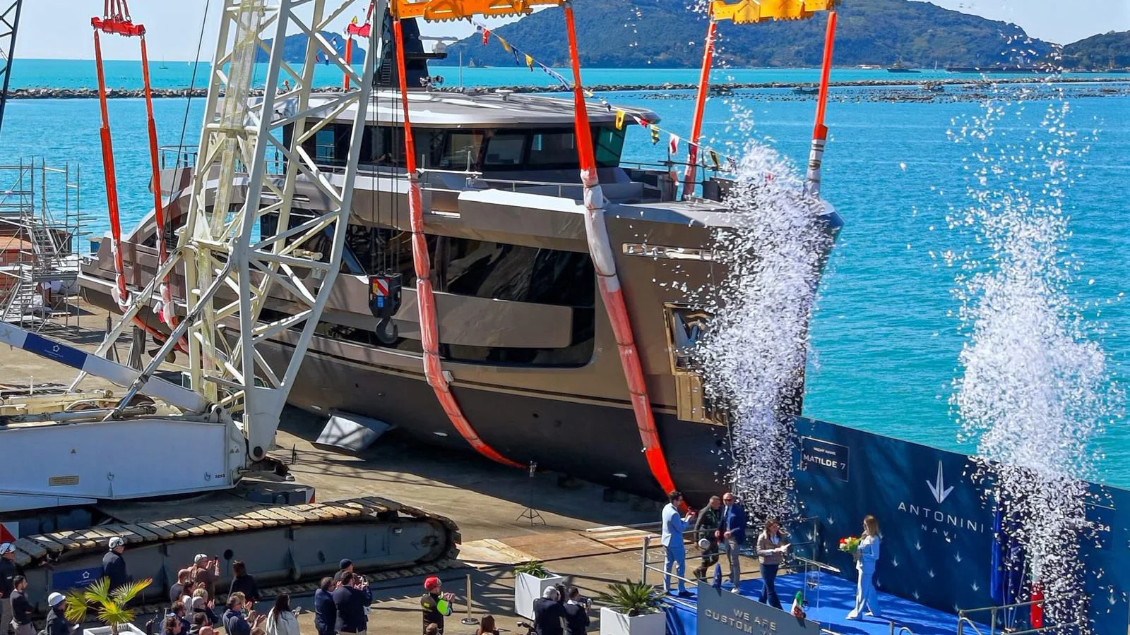 Matilde 7 – первый корпус 33.5-метровой полукастомной модели Seamore 34