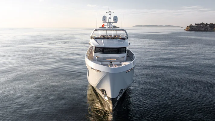 Mitan – второй корпус модели 40MXP от турецкой верфи Numarine