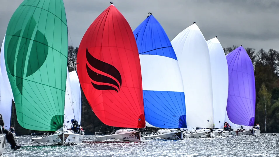 18 of the strongest crews from all over Russia will take part in the Championship