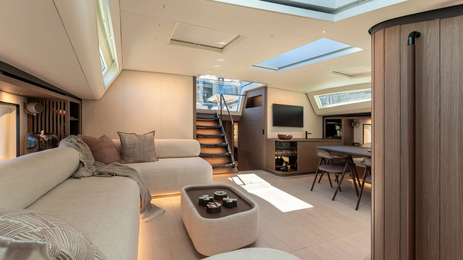 Lounge area in the saloon on board the Southern Wind Kalantis