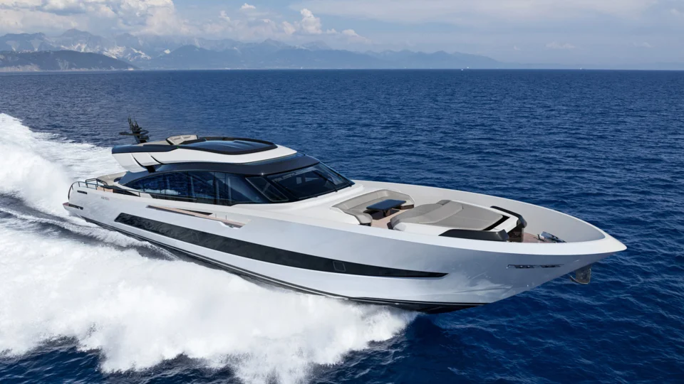 The AB 110S model is the result of the yard's collaboration with EXE Design studio