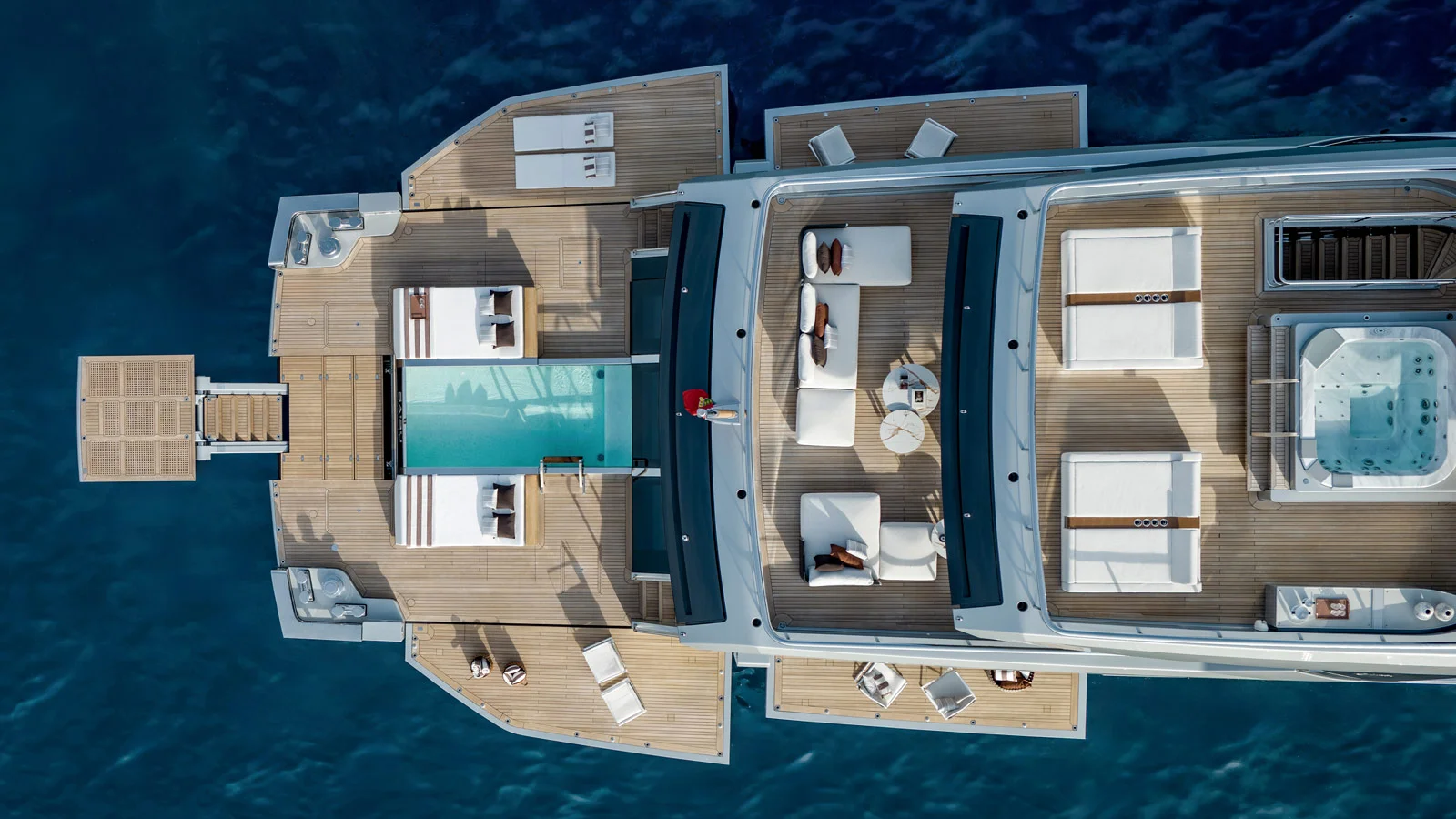 Riva 54Metri Sairu