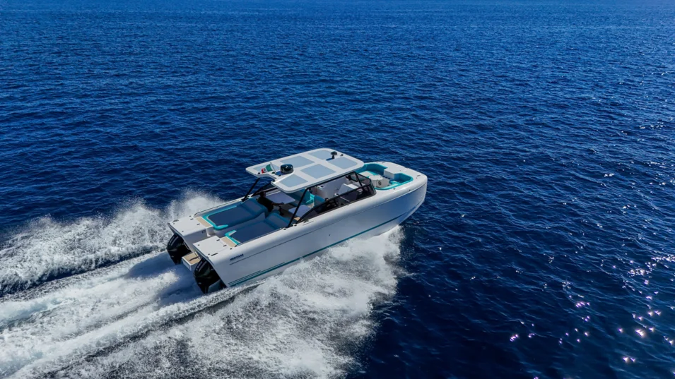 Canados Heritage 36 Hard Top