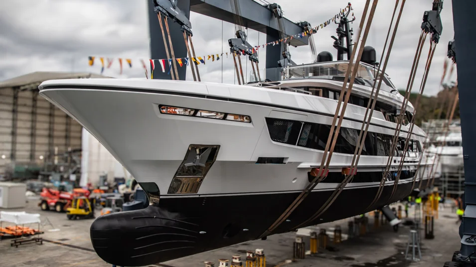 Дизайн экстерьера Marsa Luna, как и модели Baglietto T52 &ndash; собственность студии Francesco Paszkowski Design