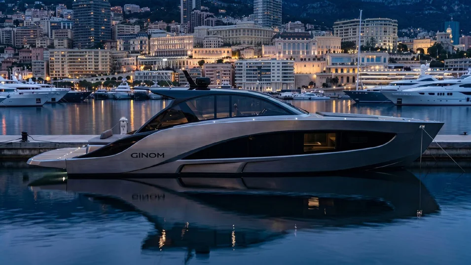 Проект скоростного круизера Ginom 1200 Cabin открывает совершенно новое направление для тульской верфи