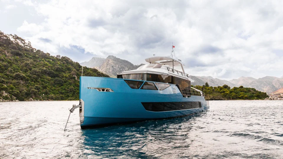 Sarp Yachts XSR Hybrid