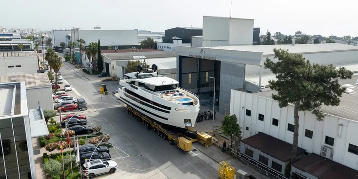 The UHV 100's spacious foredeck is home to a pool and two lounges