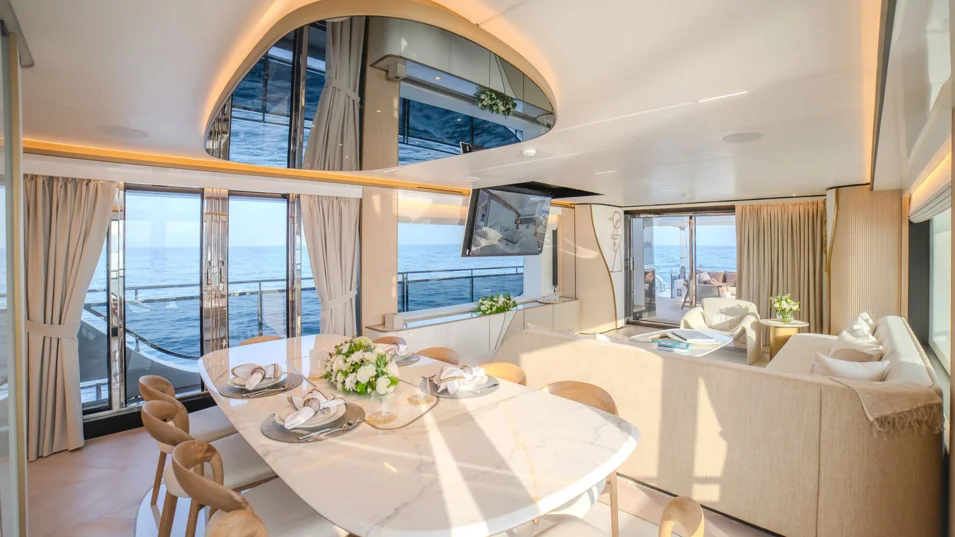 Gulf Craft Majesty 100 Terrace