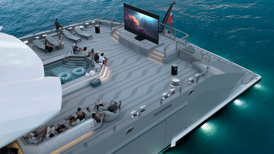 Кинотеатр под открытым небом на Oceanco Leviathan