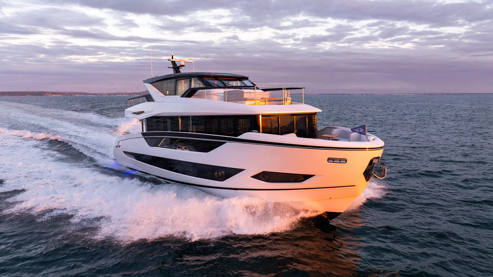 Sunseeker Ocean 156 won the the prestigious award at the Cannes Yachting Festival for “Best Innovation” in her category