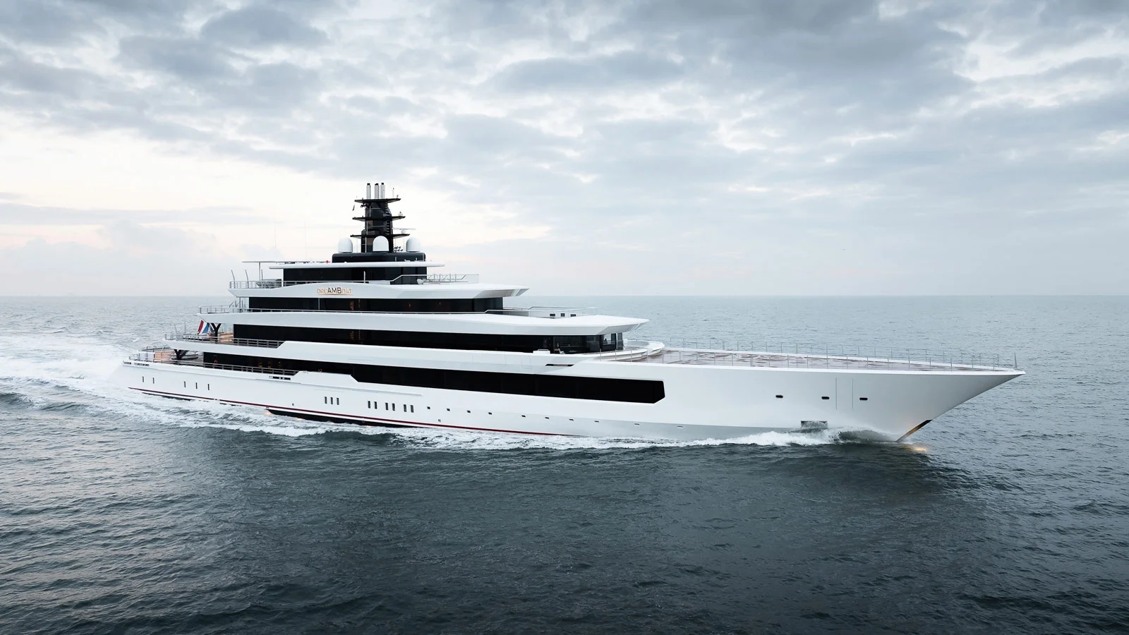 The DreAMBoat’s exterior was designed by Espen Øino