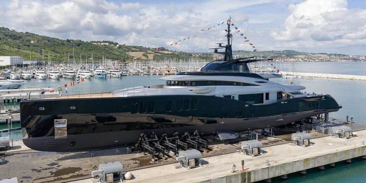 67-метровая суперъяхта Sea Raider X стала флагманом верфи ISA Yachts