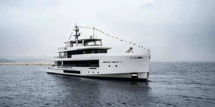 Launch of the 45-metre Tremenda explorer by CdM