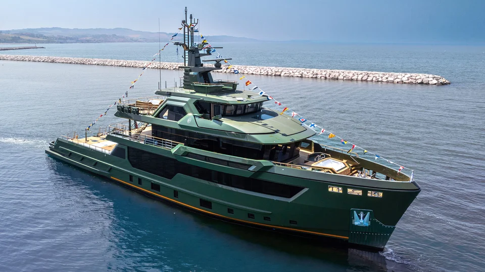 The 44.3-metre Nasiba is the third unit in the CdM Flexplorer 146 series