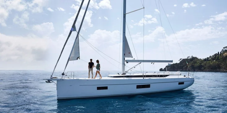 Most of the charter fleet under 20 m are sailing yachts
