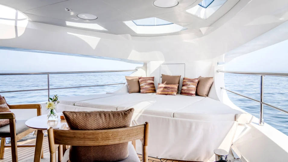 Gulf Craft Majesty 100 Terrace
