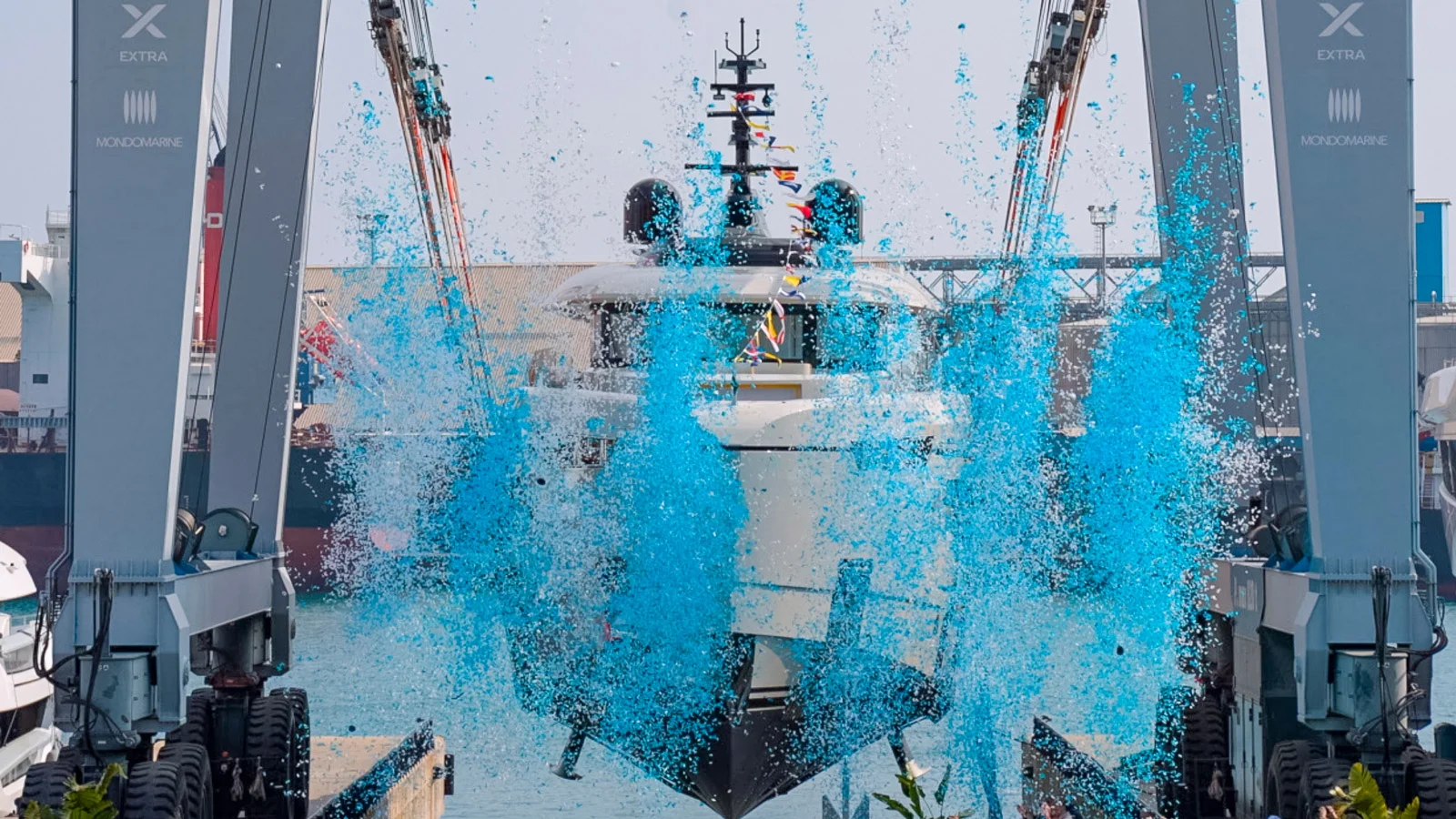 Спуск на воду первого корпуса Columbus Atlantique 38