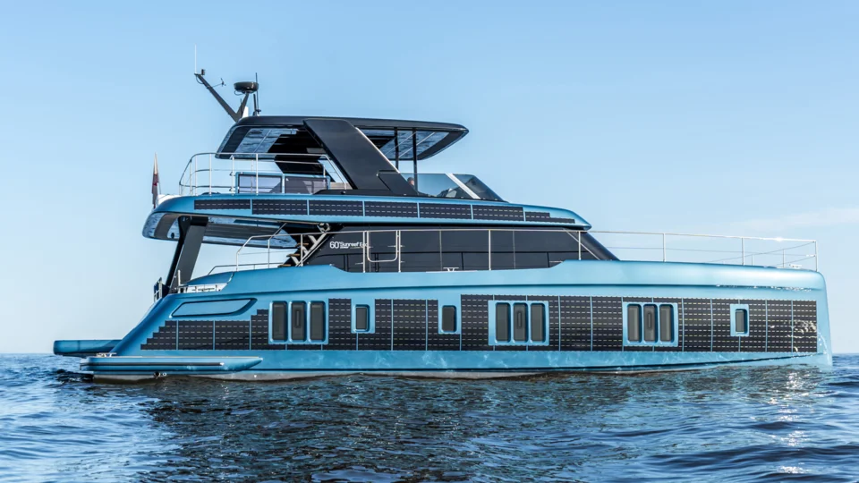 60 Sunreef Power Eco motor catamaran