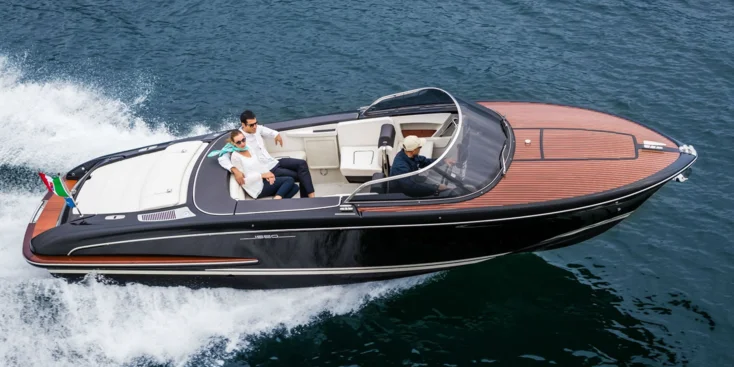 The El-Iseo is based on the Riva's Iseo runabout