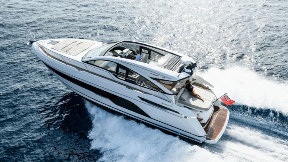 Fairline Targa 45 Open with soft top and without cockpit doors