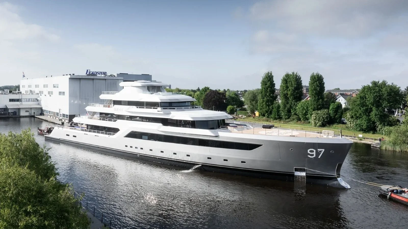 M/Y Valor