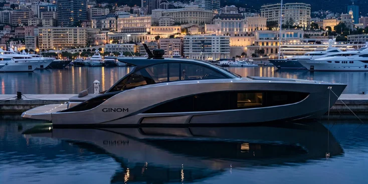 The 1200 Cabin will be available both with inboard and outboard engines