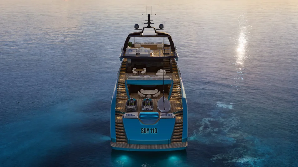 В кормовой части Antonini Navi SUY110 расположены открытые зоны отдыха и места для перевозки тендеров и водных игрушек