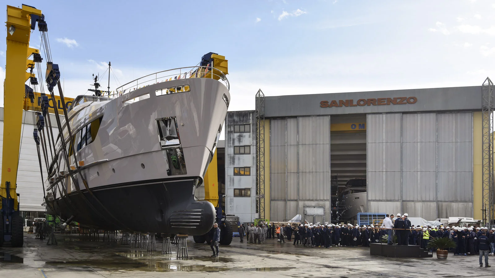 First Sanlorenzo SD132 launch