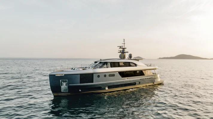 Azimut Magellano 30M