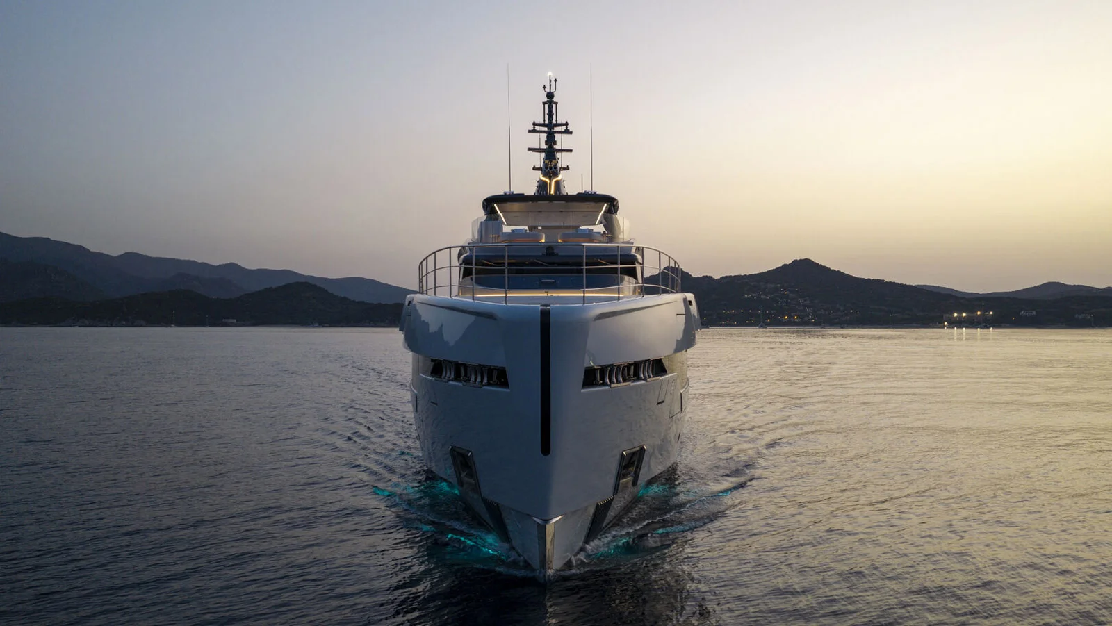 Gemini – дебютная суперъяхта бренда Nolimits Yachts и флагманская модель NL45+
