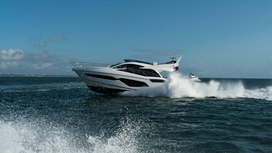 Sunseeker Manhattan 55 with flybridge