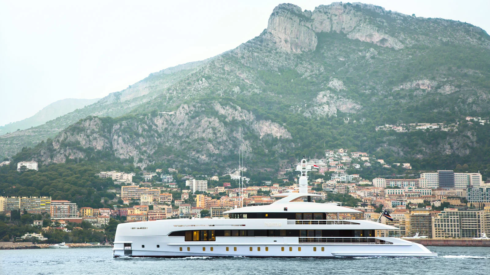 Суперъяхта Home от нидерландской верфи Heesen Yachts