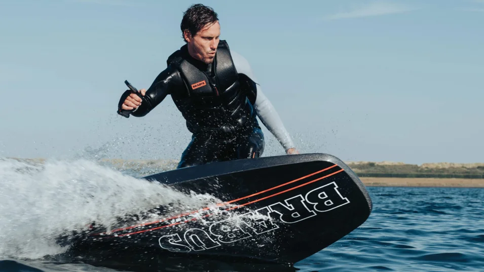Brabus & Awake Shadow Explore Jetboard's rider can weigh up to 110 kg